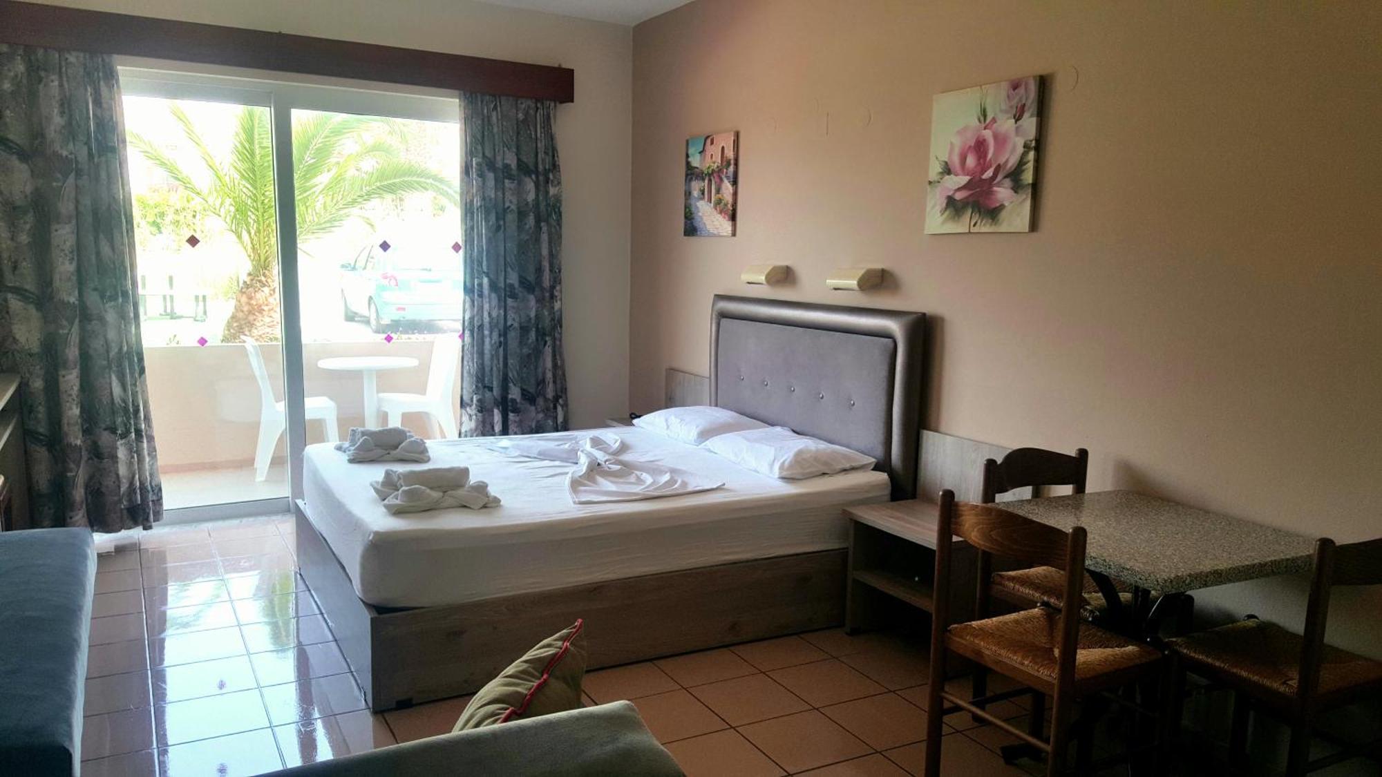 Jo An Beach Hotel Adelianos Kampos Esterno foto